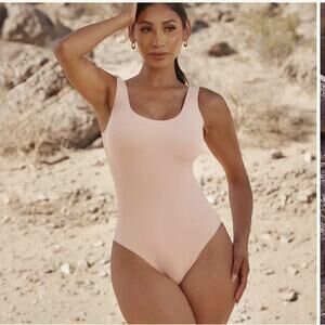 Pinsy Scoop Neck Tank Shapesuit Cheeky Peach Bodysuit Size XL NWT